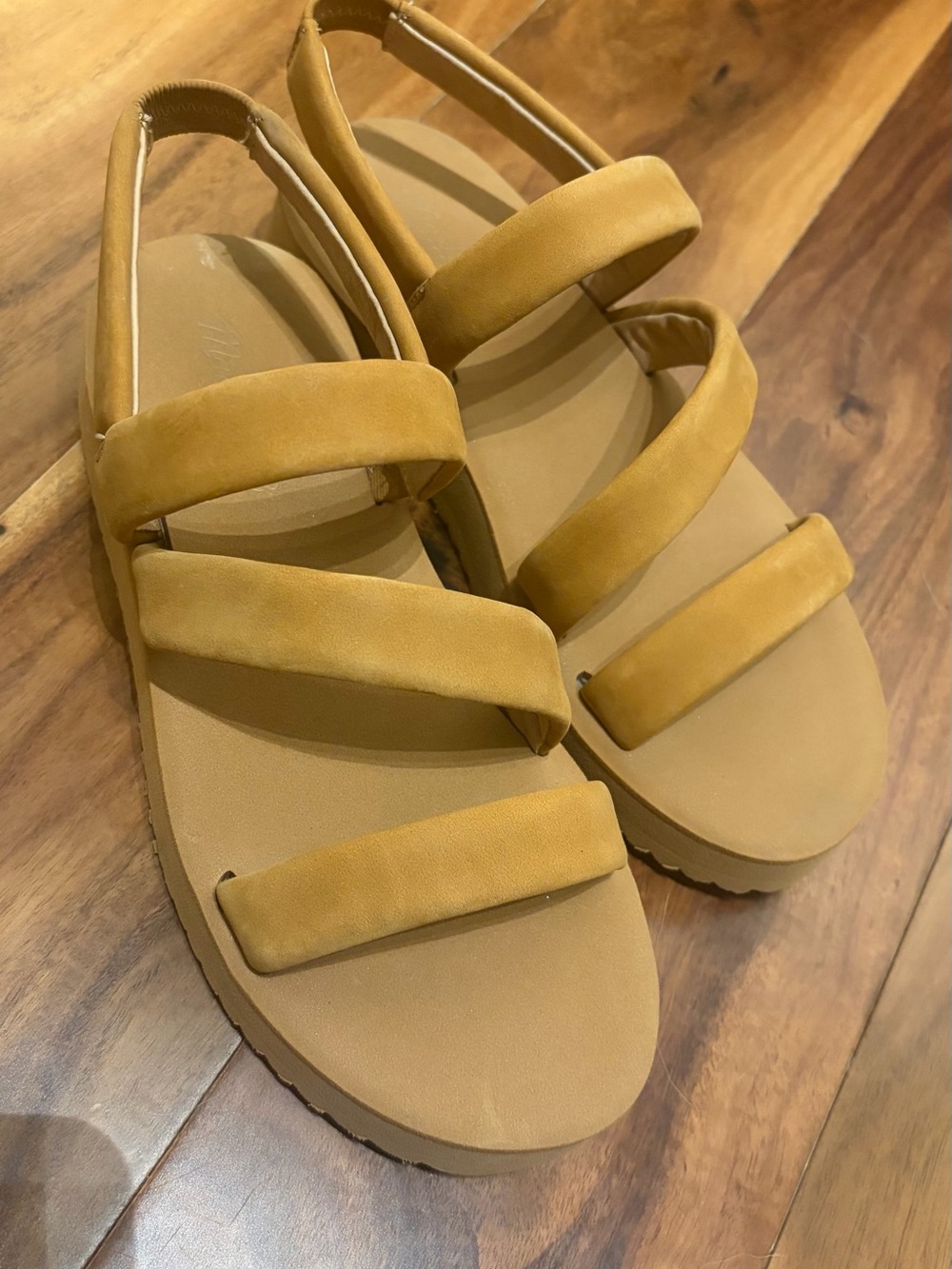Madewell Puff Maggie Sandal